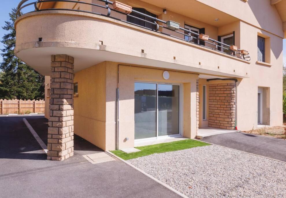 Apartamento L'Aindus De Brou- Parking Prive- Rdc Bourg-en-Bresse Exterior foto